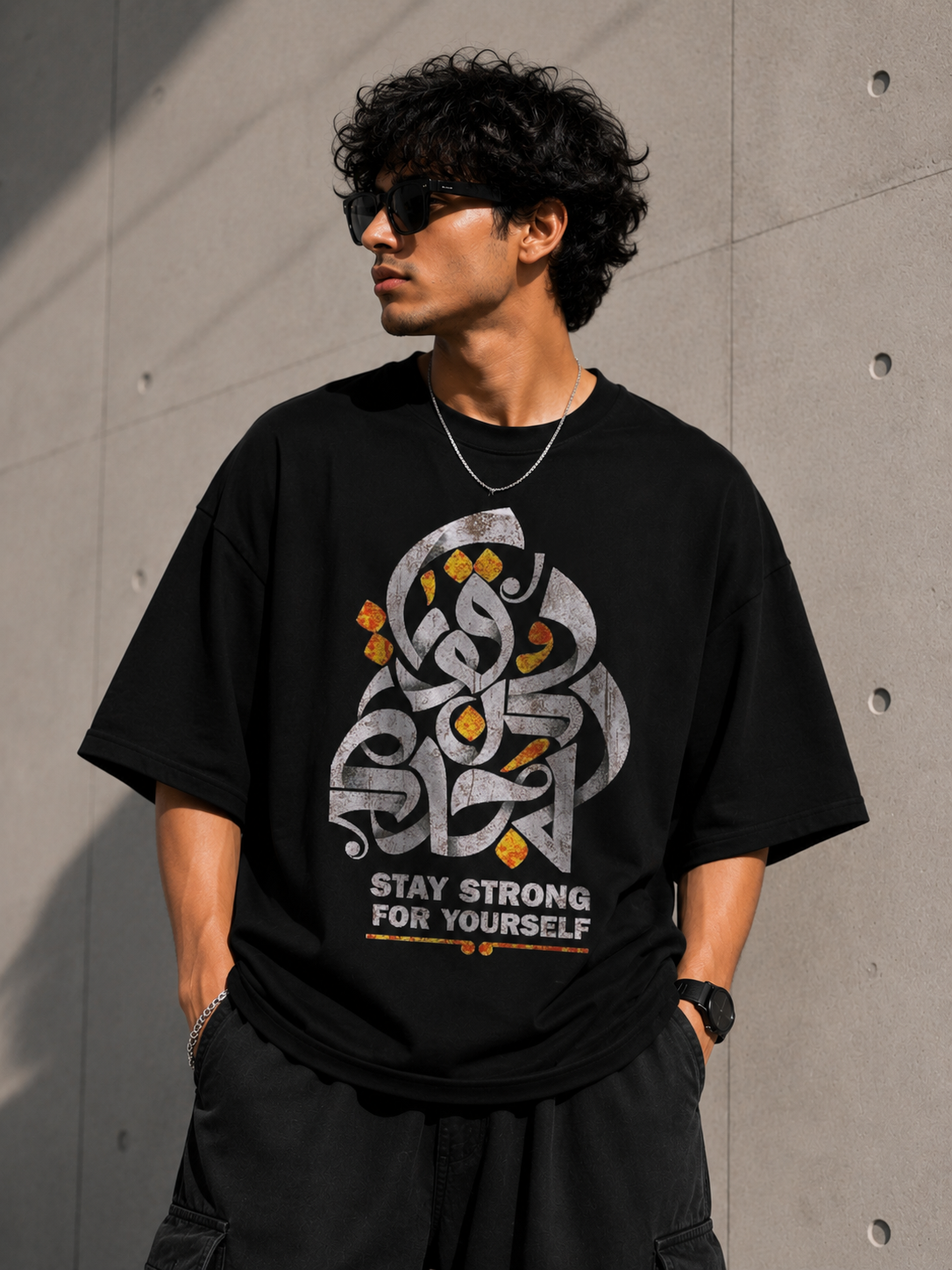 Stay Strong Graphic Oversized T-Shirt – Black Motivational Streetwear Tee