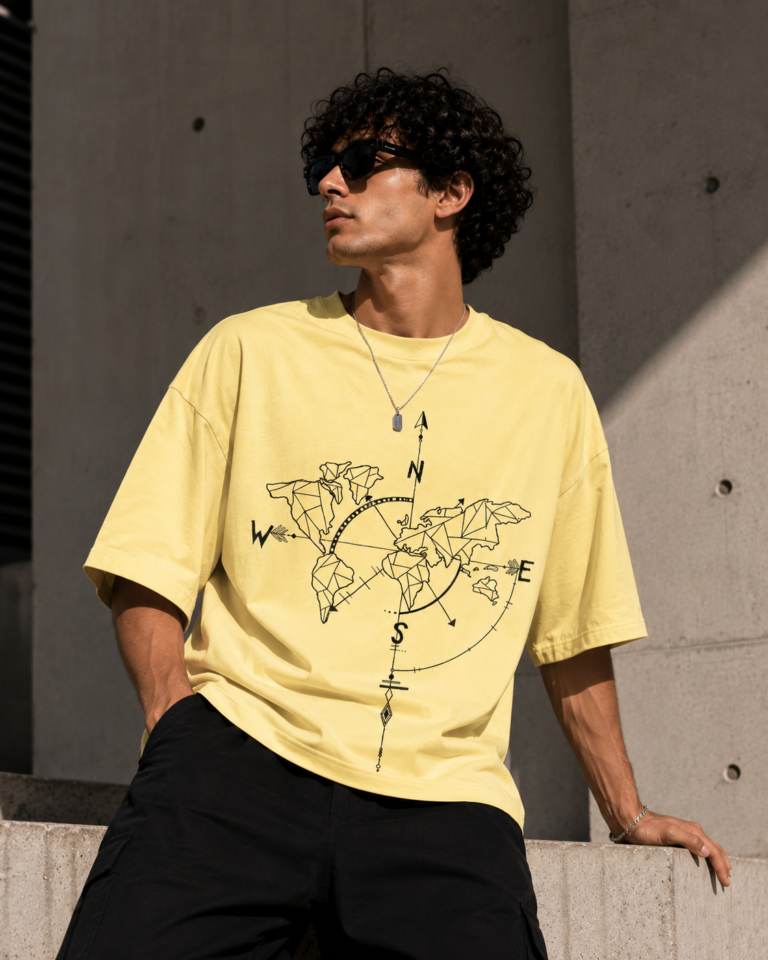 World Map Compass Graphic Oversized T-Shirt – Light Yellow Travel Streetwear Tee